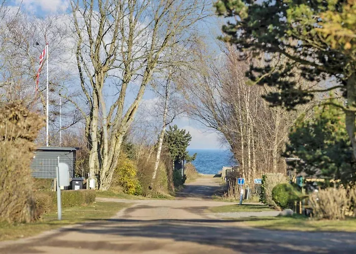 30586-odder-tvaeragervej-7 * Одде