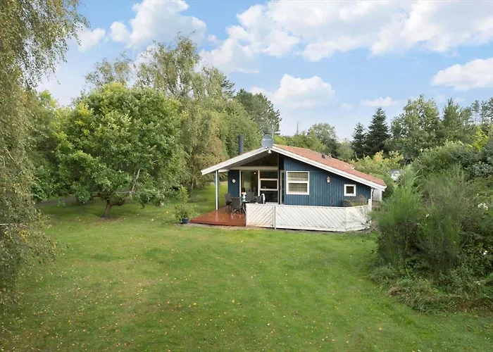 30586-odder-tvaeragervej-7 Одде